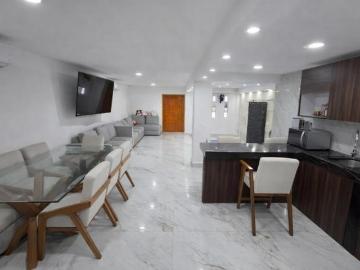 CASA EN VENTA EN VILLAS DEL PONIENTE CON ALBERCA INTERIOR