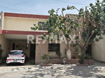CASA EN VENTA EN VILLAS LA ROSITA