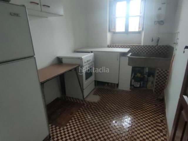 Casa en venta en Villasandino. Encanto Rústico en Villasandino Casa Tradicional con Terreno Soleado y posibilidad de adquirir otra casa colindante por un precio. Casas.