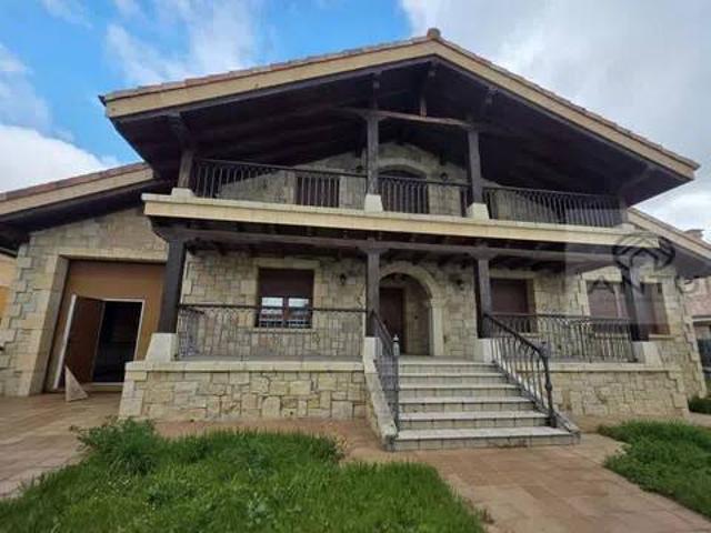 Casa en Venta en Villarcayo de Merindad de Castilla La Vieja