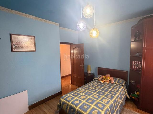 Casa en venta en Villarcayo de Merindad de Castilla la Vieja. Casa de 140 m con 3 dormitorios y piscina en Villarcayo. Casas Villarcayo de Merindad de Castilla la.
