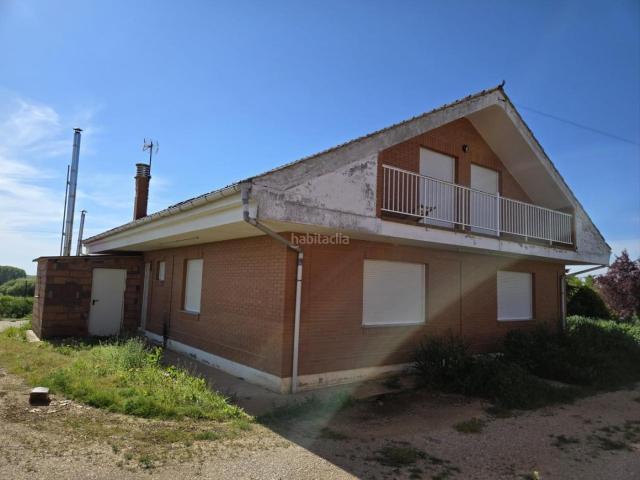 Casa en venta en Villares de Órbigo. VENTA DE CASA EN VILLARES DE ORBIGO. Casas Villares de.