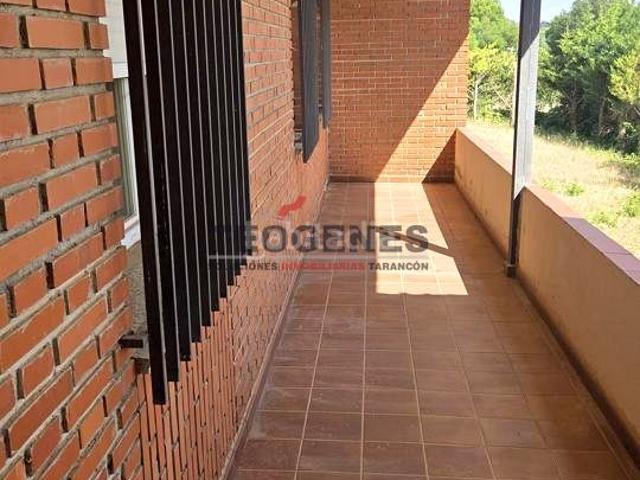 Casa en venta en Villares del Saz. Casa chalet en Avenida de la Constitución, Villares del Saz. Casas Villares del.