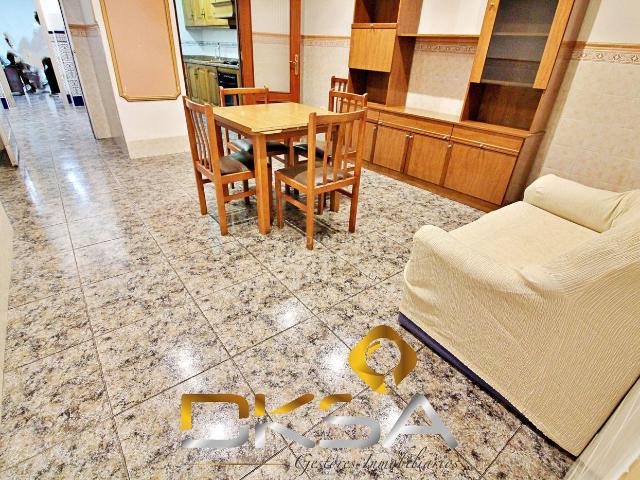 Casa en venta en Villarreal Vila real, Madrigal. CASA LISTA PARA ENTRAR A VIVIR EN LA CALLE ERMITA DE VILAREAL. Casas Villarreal Vila.