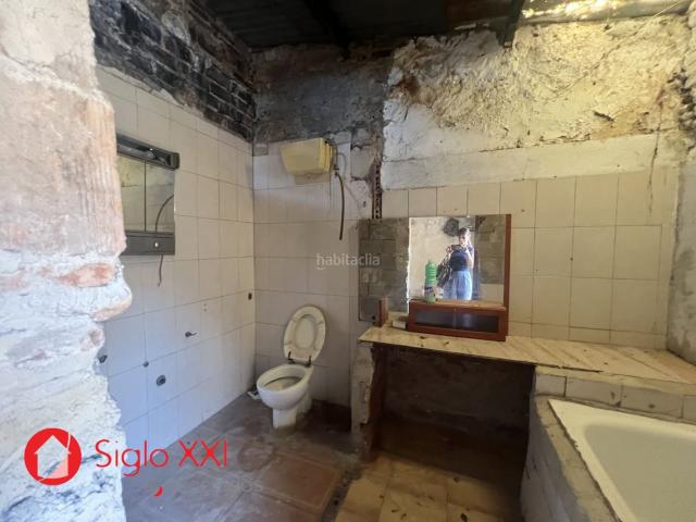 Casa en venta en Villarreal Vila real, Madrigal. Terreno urbano de 358 m con gran potencial de desarrollo.Te presentamos una parcela urbana de 358 m que cuenta con una construcció. Casas.