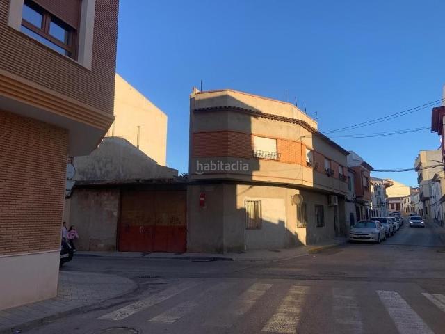 Casa en venta en Villarrobledo. SE VENDE inmueble ALQUILADO en Villarrobledo. Casas.