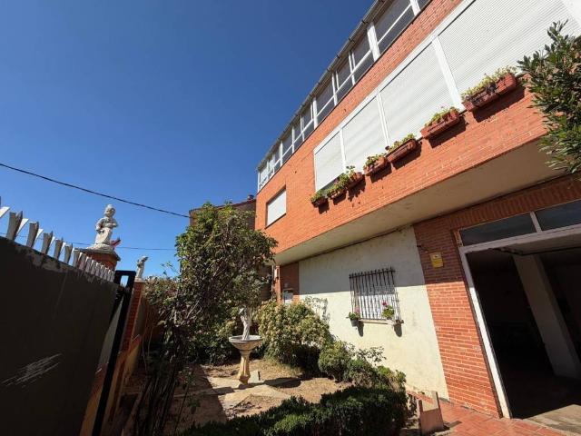 Casa en Venta en Villaturiel