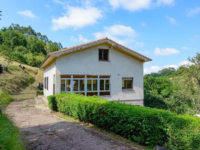 Casa en venta en Villaviciosa, Parroquias suroccidentales. Finca rústica con gran potencial en Celada Villaviciosa Casa, frutales y parcela urbanizable. Casas.
