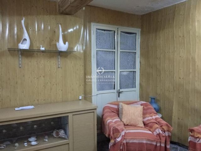 Casa en venta en Villena, Las Cruces. Gran Casa en Villena de 280 metros muy bien situada. Casas.