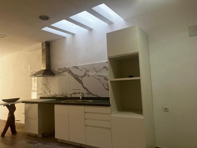 Casa en venta en Vinaròs, Casco Urbano. Casa con Local en venta en Centro, 3 dormitorios. Casas.