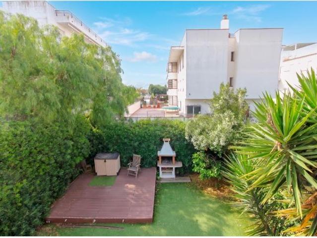 CASA EN VENTA EN VINYET SITGES