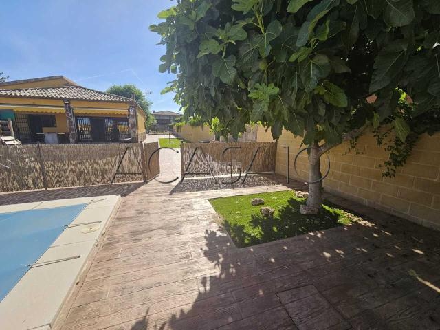 Casa en venta en Viso de San Juan El. CUMPLE ESTE CHALET CON TU LISTA DE DESEOS? ESPOILER SÍ. Casas Viso de San Juan.