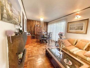 Casa en Venta en Vitacura 3 dormitorios 2 baños