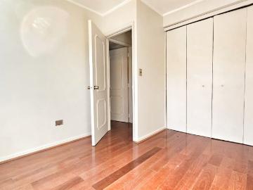Casa en Venta en Vitacura 4 dormitorios 2 baños
