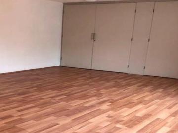 Casa en venta en Viveros de la Loma – Vive en zona tranquila y familiar