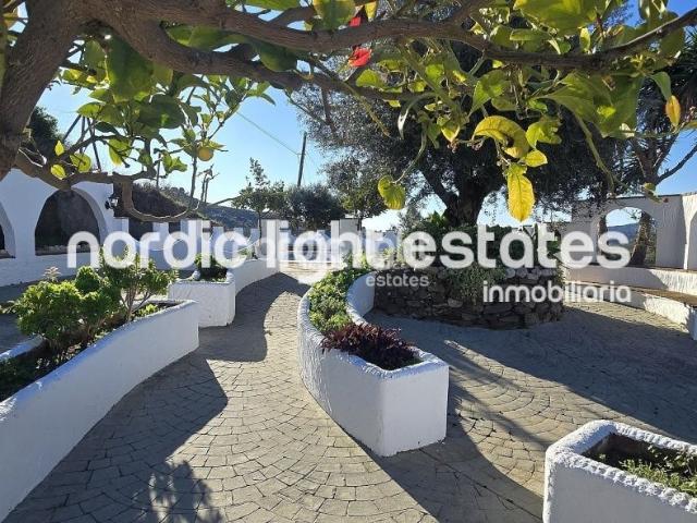 Casa en venta en Viñuela. Casas.