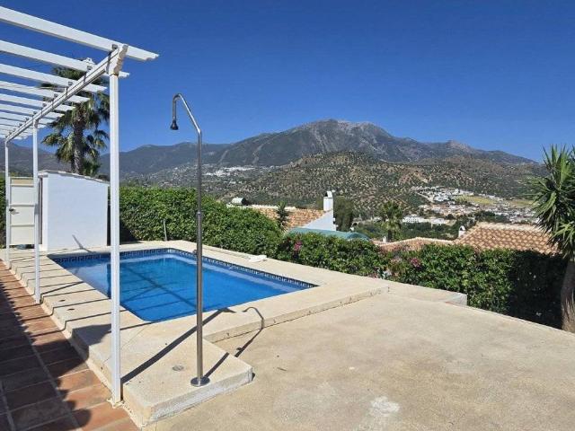 Casa en Venta en Viñuela