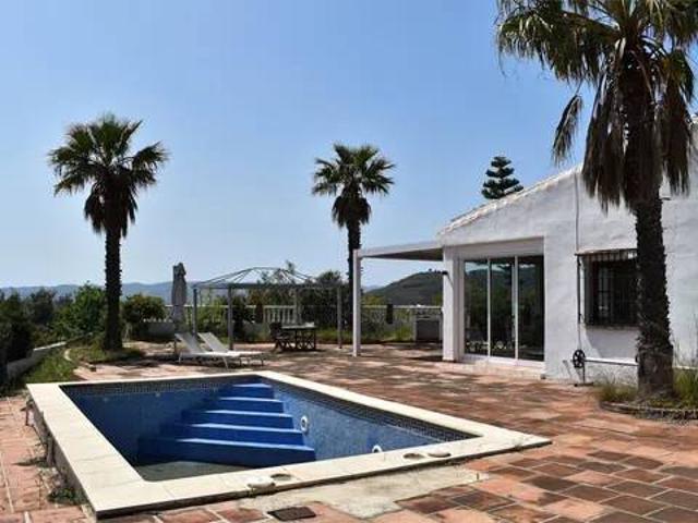 Casa en Venta en Viñuela