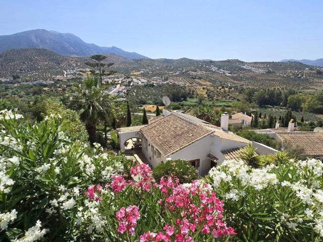 Casa en Venta en Viñuela