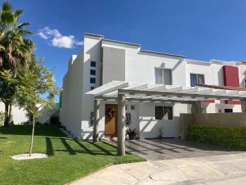 Casa en venta en Viña Antigua: 2 niveles al norte de Aguascalientes