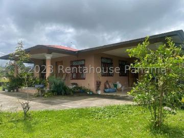 Casa en Venta en Volcan, Tierras Altas