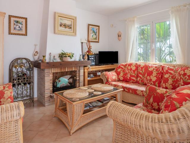 Casa en venta en Xàbia, Montañar El Arenal. Villa mediterránea El Faro con vistas al mar en la exclusiva zona de La Siesta, Jávea. Casas.