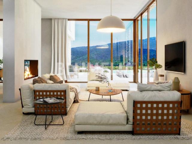 Casa en venta en Xàbia, Cap Martí El Tossalet Pinomar. Villa de lujo de estilo ibizenco con vistas al valle en venta en Jávea. Casas.