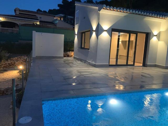 Casa en venta en Xàbia, Centro Ciudad. Villa de lujo moderna en Jávea Impresionantes vistas al Montgó y vida en una sola planta. Casas.