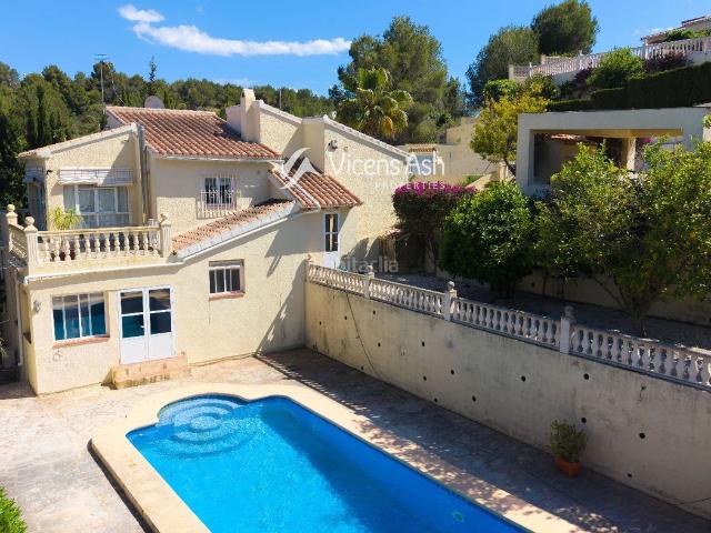 Casa en venta en Xàbia, Partida Comunes Adsubia. Casa en venta en Covetelles, entorno tranquilo de Javea. Casas.