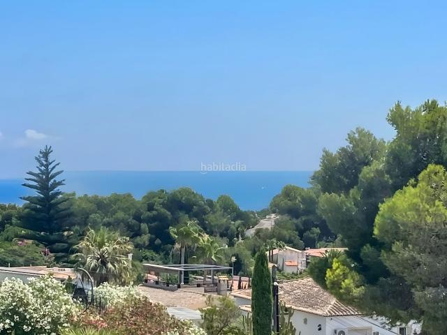 Casa en venta en Xàbia, Portichol Balcón al Mar. 530 msup2 construidos, 242 msup2 uacutetiles, en una parcela de 1.000 msup2.Esta impresionante villa de estilo ibicenco, situada e. Casas.