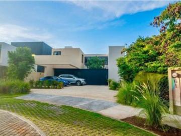 Casa en venta en Xcanatún, Cancún, Yucatán