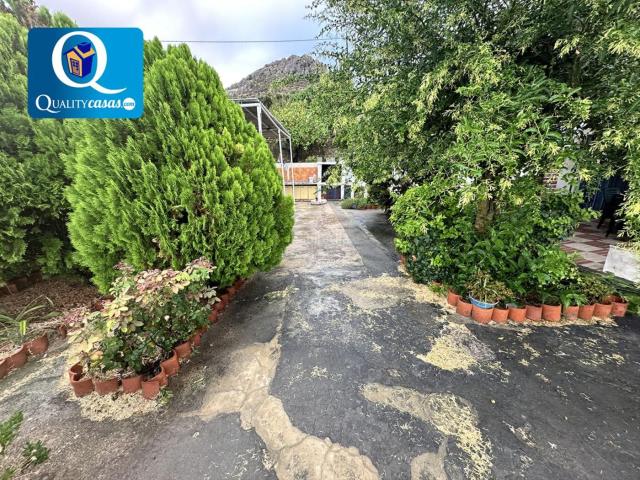 Casa en venta en Xixona. Casa en venta en JijonaXixona, 4 dormitorios. Casas.