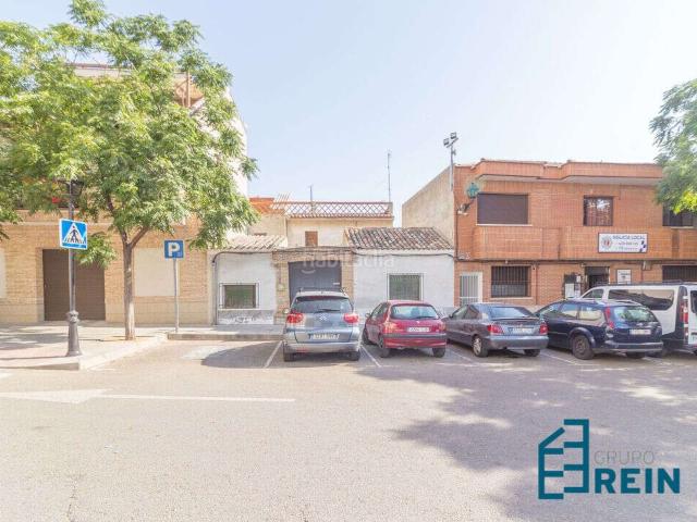 Casa en venta en Yuncler. OPORTUNIDAD ÚNICA EN PLENA PLAZA DE ESPAÑA DE YUNCLER! CON 332 m DE PARCELA. Casas.
