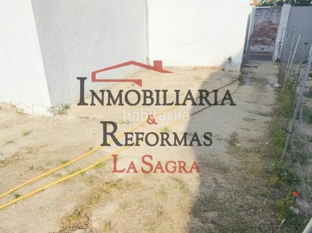 Casa en venta en Yuncler. Vivienda de Esquina Independiente con Terreno en Yuncler. Casas.