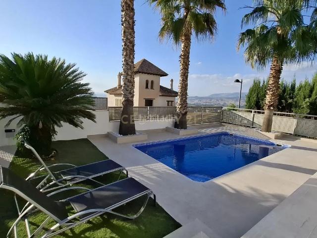Casa en venta en Zubia La, Altos de la Zubia. Un hogar para disfrutar de las vistas, la luz y la tranquilidad en La Zubia. Casas Zubia.