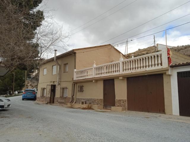 Casa en venta en Zújar Granada