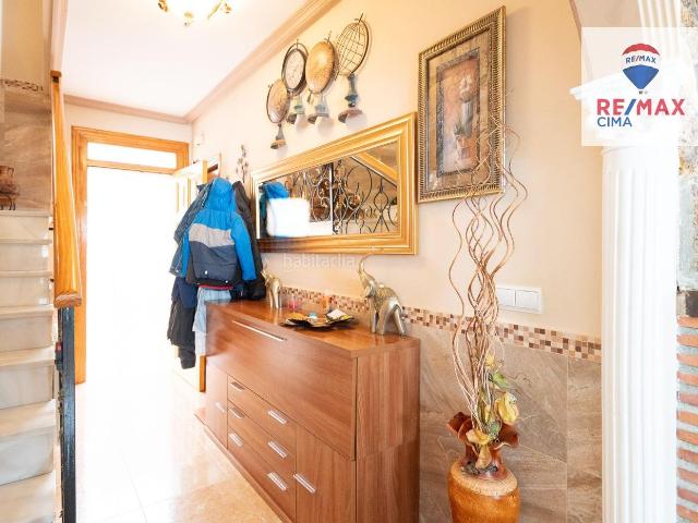 Casa en venta en Zújar. Tu nuevo hogar en el corazón de Zújar. Casas.