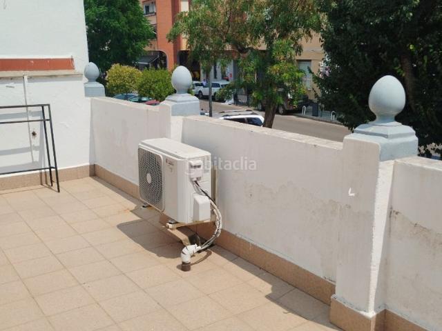 Casa en venta en Zafra. López Asme. 3 dorm, terraza. Casas.
