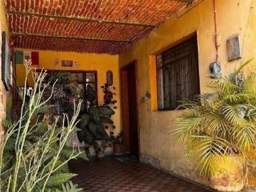Casa en Venta en Zapopan, Centro, Zapopan, Jalisco Se ofrece como terreno