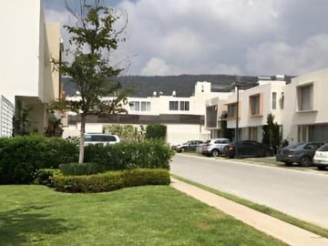 CASA EN VENTA EN ZAPOPAN, JALISCO
