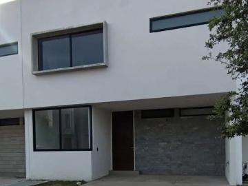 Casa En Venta En Zapopan, Zapopan