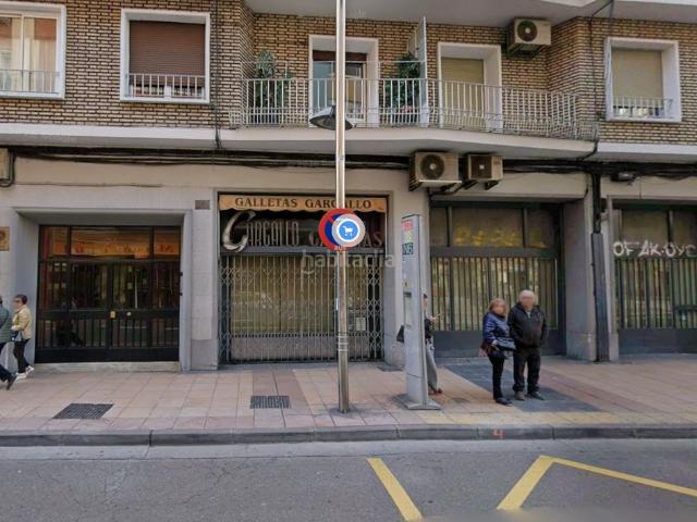 Casa en venta en Zaragoza, Doctor Cerrada. Casas.
