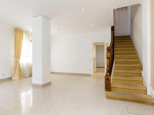 Casa en venta en Zaragoza, Ruiseñores. Casa en Ruiseñores. Casas.