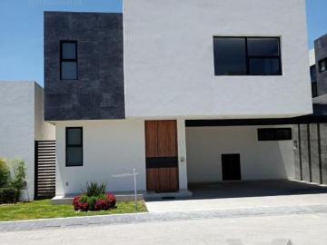 CASA EN VENTA EN ZIRANDA, METEPEC
