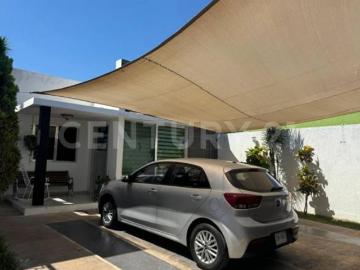 CASA EN VENTA EN ZONA UNIVERSITARIA Y CONFLUENTE A PLAZAS COMERCIALES, MÉRIDA