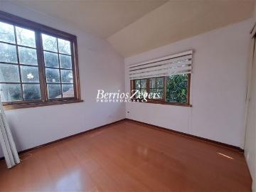 Casa en Venta en Ñuñoa 5 dormitorios 3 baños