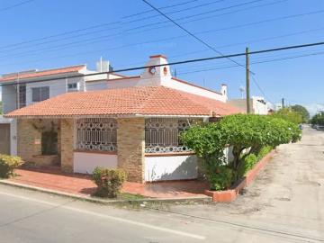 CASA EN VENTA EN 17 DE OCTUBRE, CHETUMAL, QUINTANA ROO