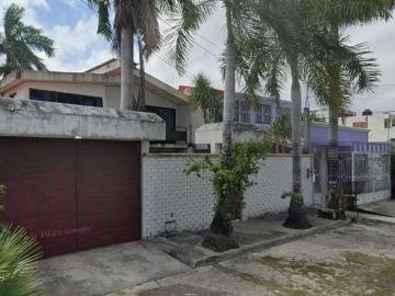 CASA EN VENTA EN 20 DE NOVIEMBRE, CHETUMAL, QUINTANA ROO