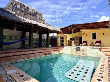 CASA EN VENTA EN 3ERA FILA EN CHUBURNÁ PTO, TOTALMENTE AMUEBLADA Y EQUIPADA