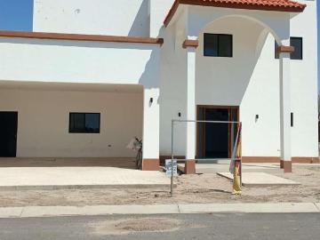 CASA EN VENTA EN 4TA ETAPA DE HACIENDA EL ROSARIO EN TORREON COAHUILA